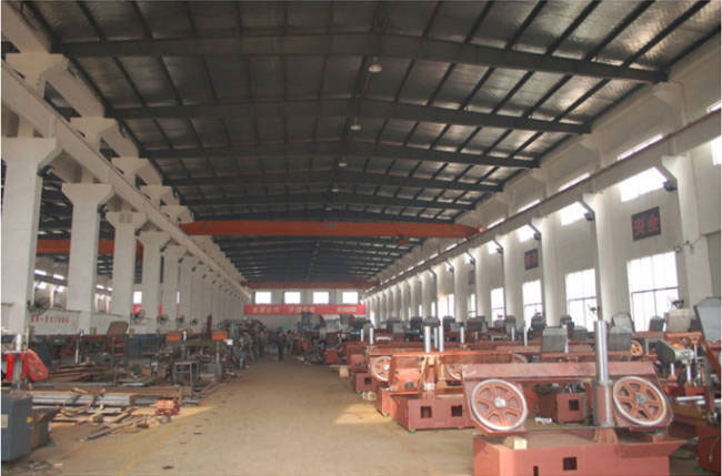 角度鋸床生產車間